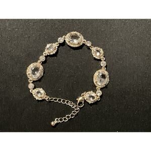 Vintage Gold Tone Faceted Clear Crystals 8in Bracelet